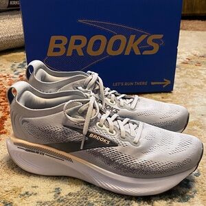 Brooks Adrenaline GTS 25, W10D